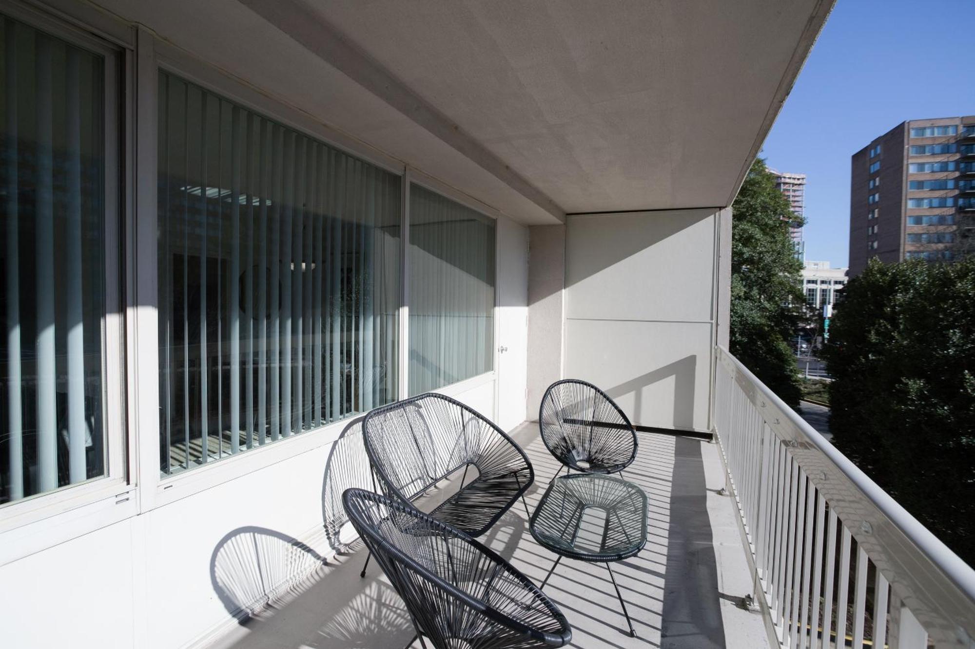 Spacious 2 Bedrooms Apt @Crystal City With Gym Arlington Buitenkant foto